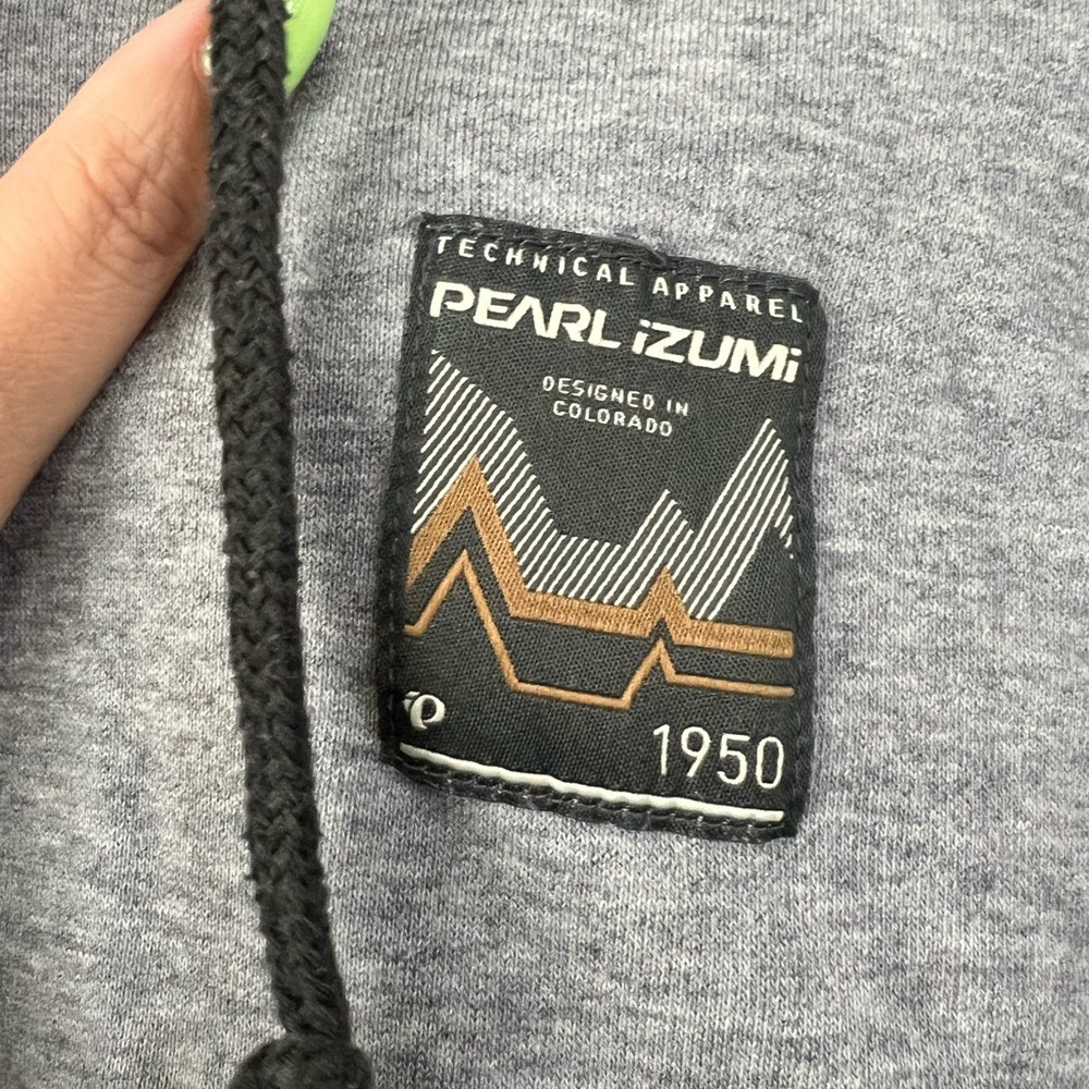 Pearl Izumi | Grey Hoodie - Picture 5 of 9